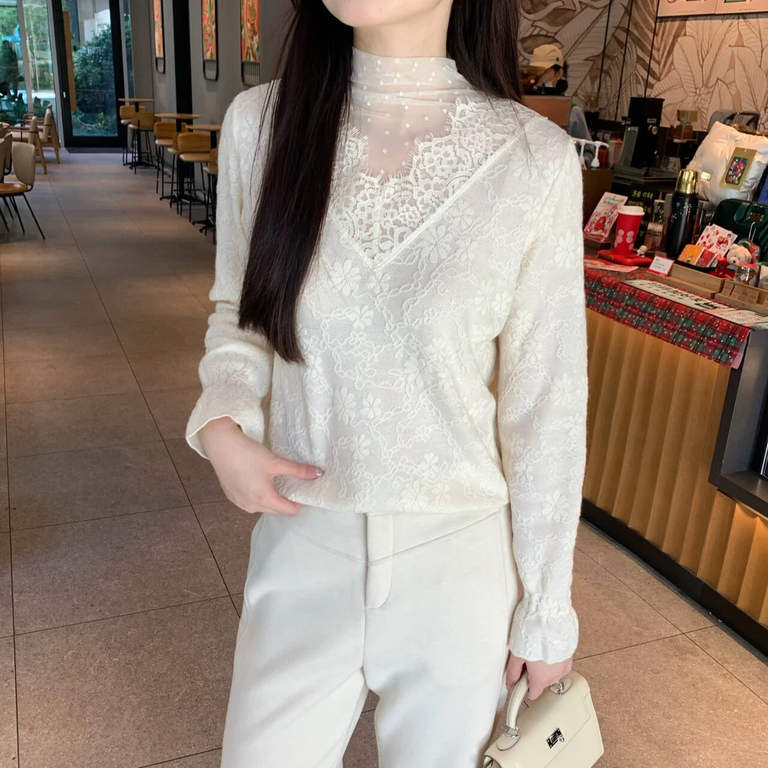 Candy Cloud浪漫满屋 加厚毛羊钩花蕾丝衫气质打底衫上衣DDS373/5