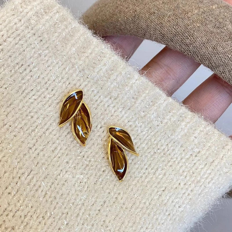 铜合金耳饰 美拉德配饰ins落叶耳夹新款高级感时尚气质耳饰蚊香盘