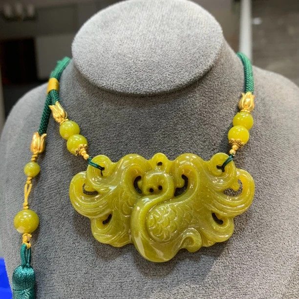 岫玉精品凤凰吊坠项链