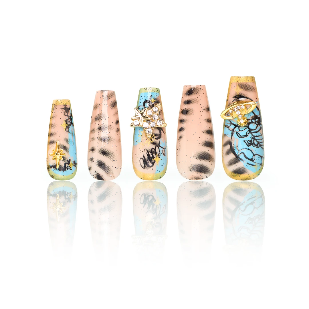 幻调十二星座设计师重工系列金色免洗水洗手工穿戴甲黄色穿戴式