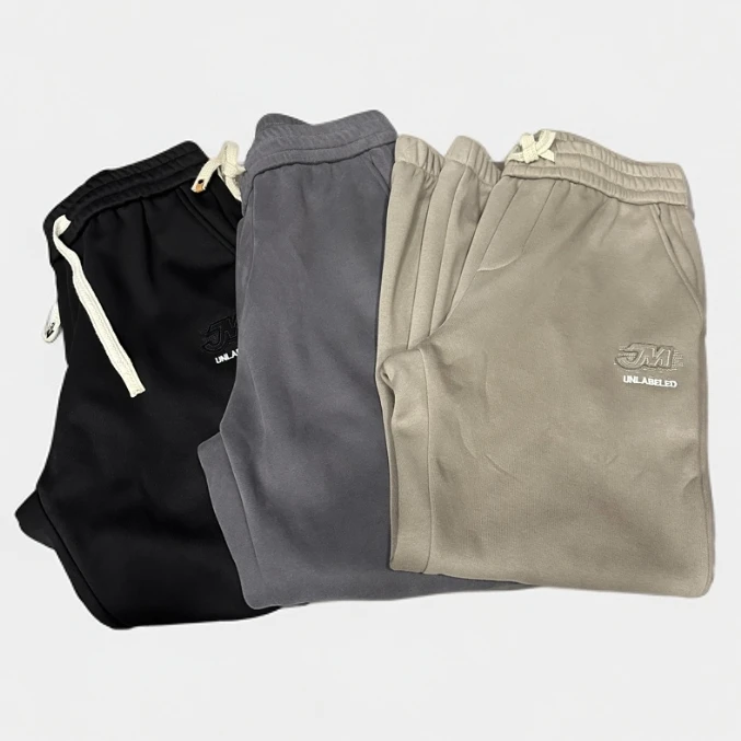 【贴布刺绣】秋冬加绒宽松水洗加大加肥弹力时尚卫裤D723