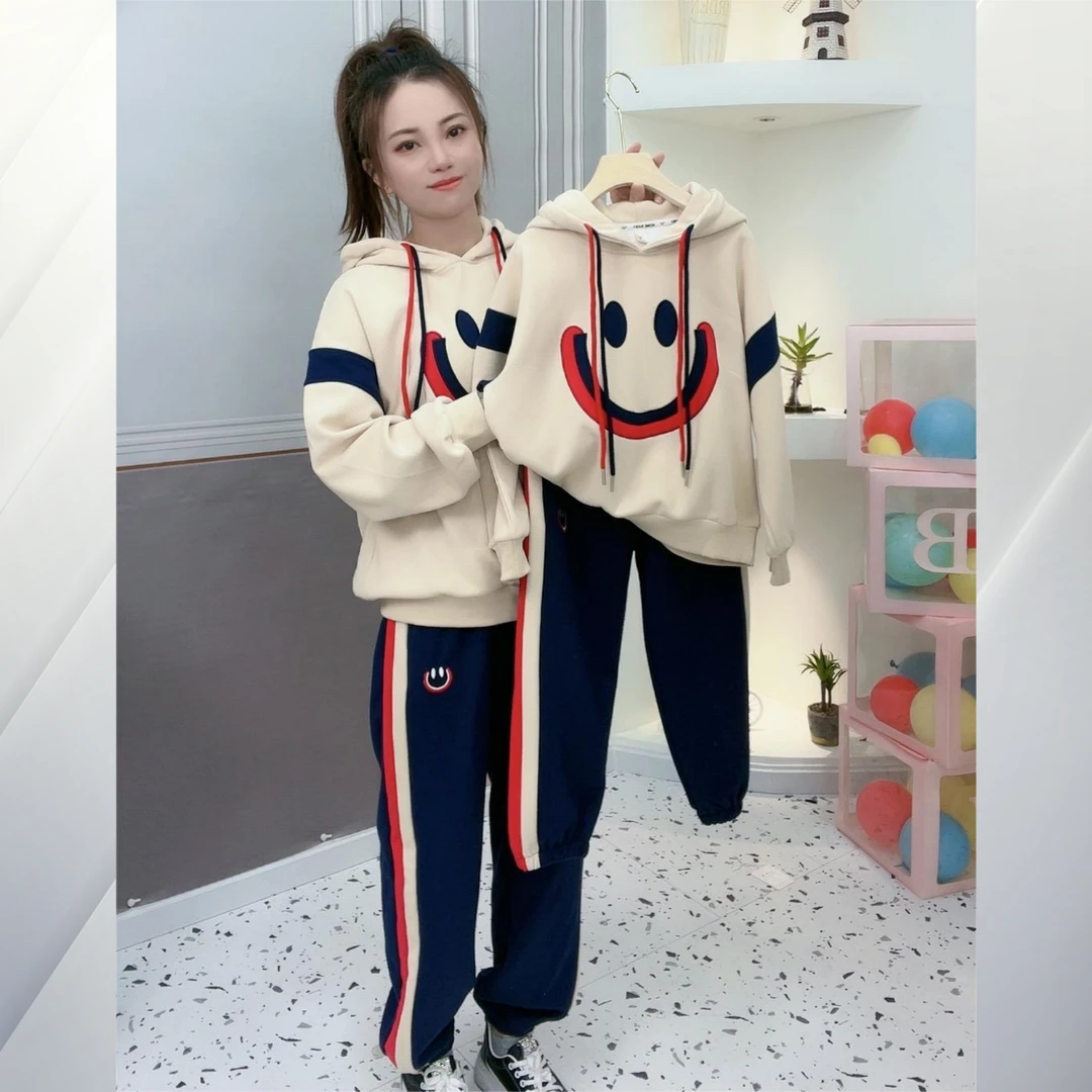 女孩套装刺绣洋气时髦童装女中大童春秋连帽套装休闲宽松男童套装
