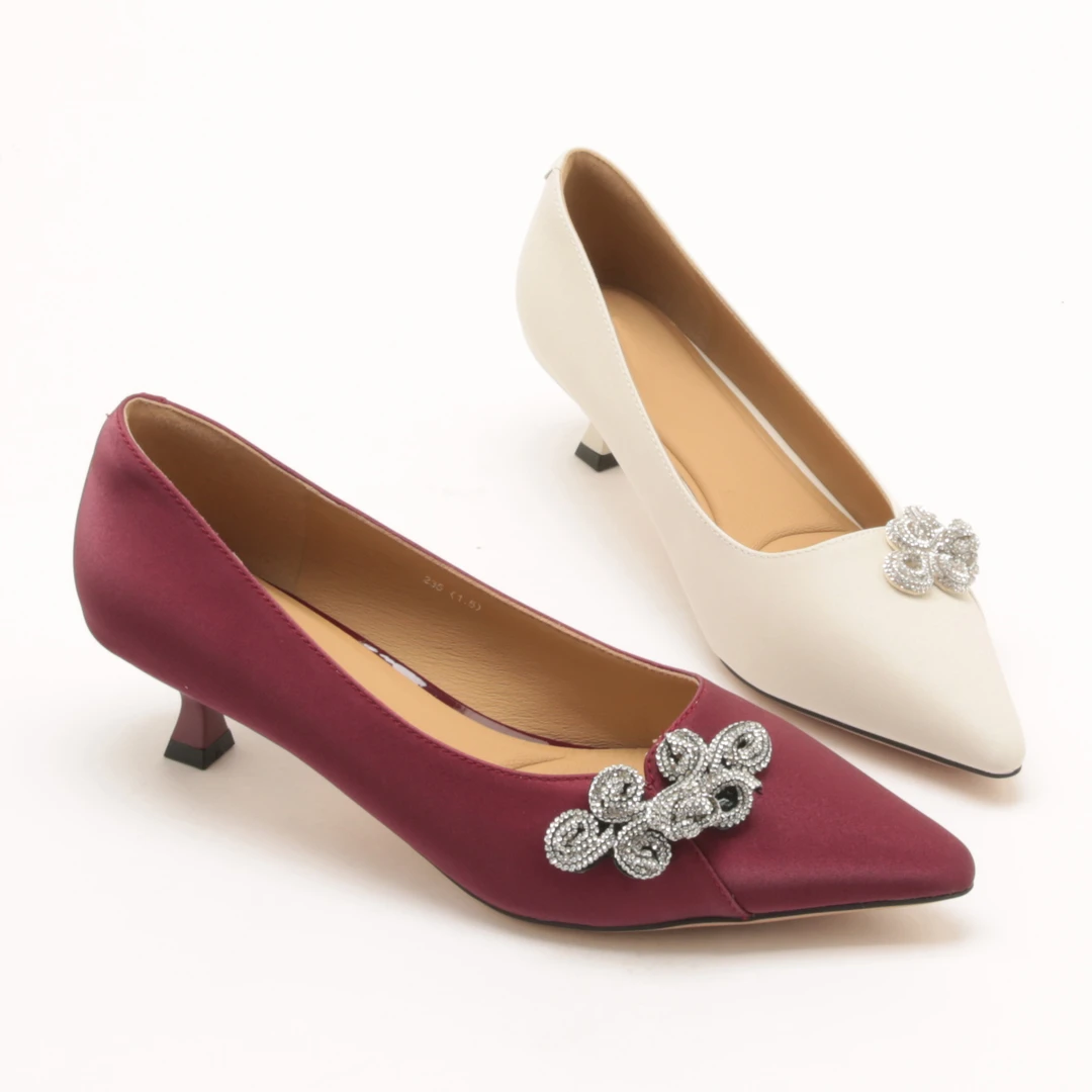 “繁花“春夏新款时尚尖头中跟国风优雅风浅口女款单鞋高跟鞋2424