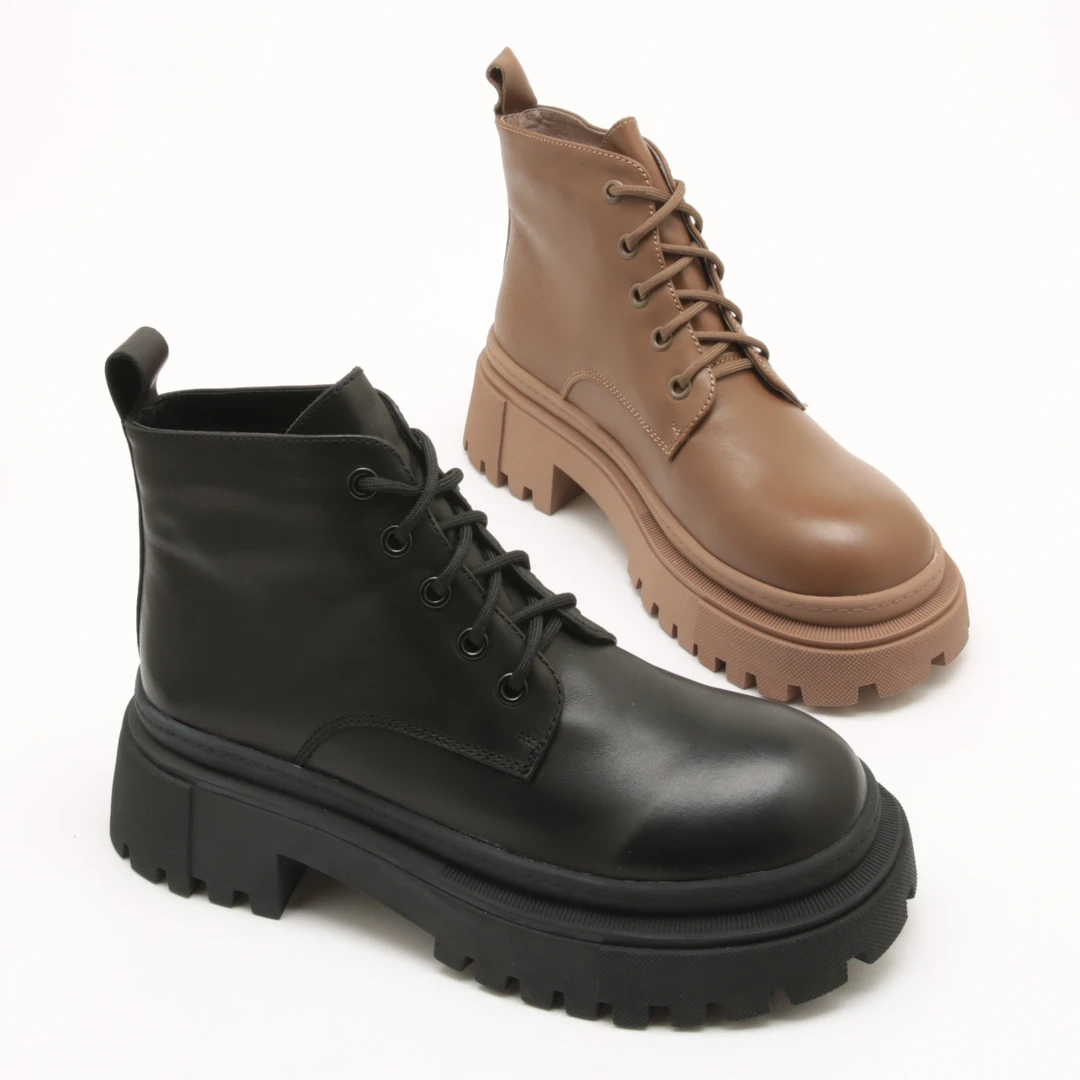 冬季新款系带厚底马丁靴女英伦风百搭单里圆头短靴1655