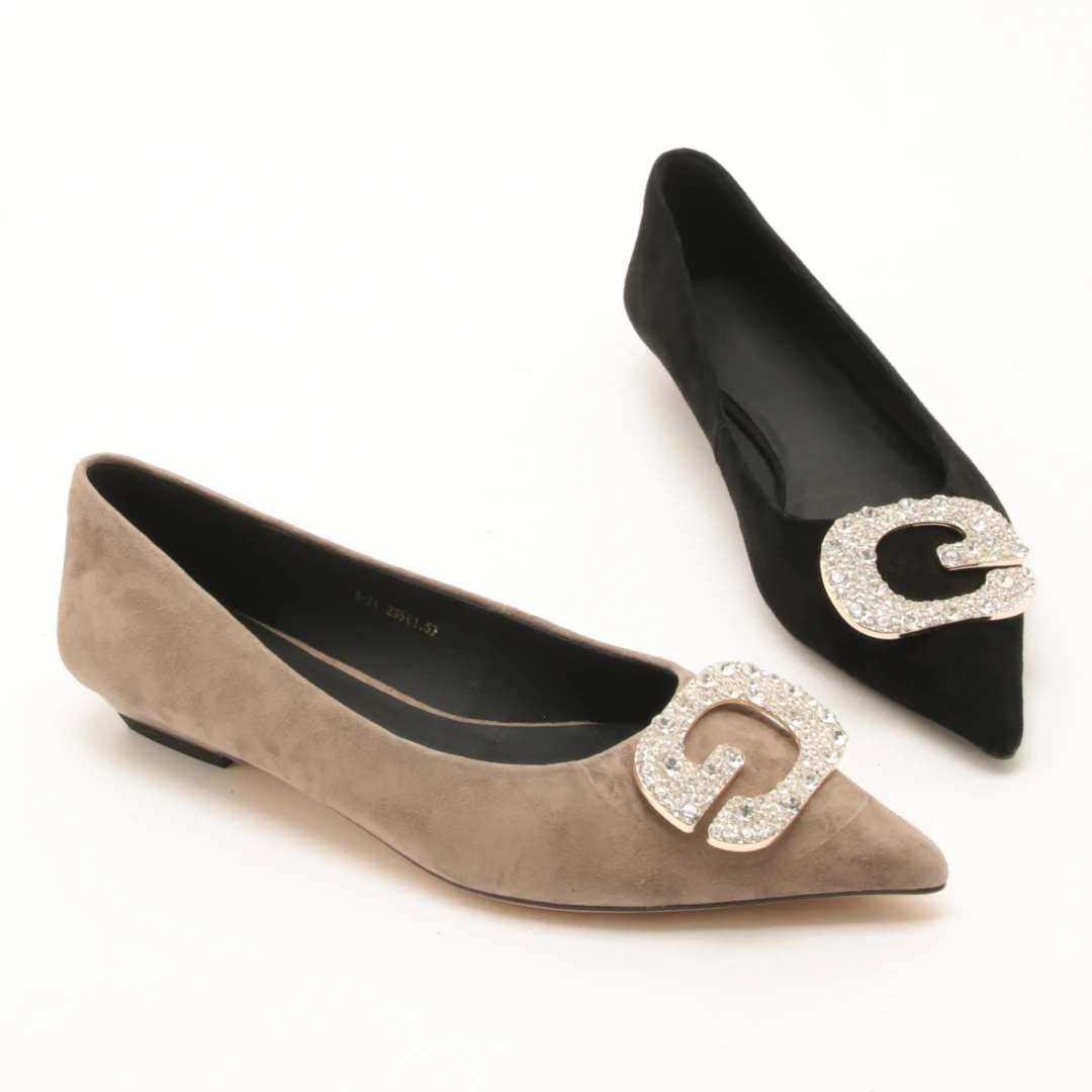 春夏新款时尚水钻扣浅口尖头平底单鞋女舒适百搭显瘦G瓢鞋3157