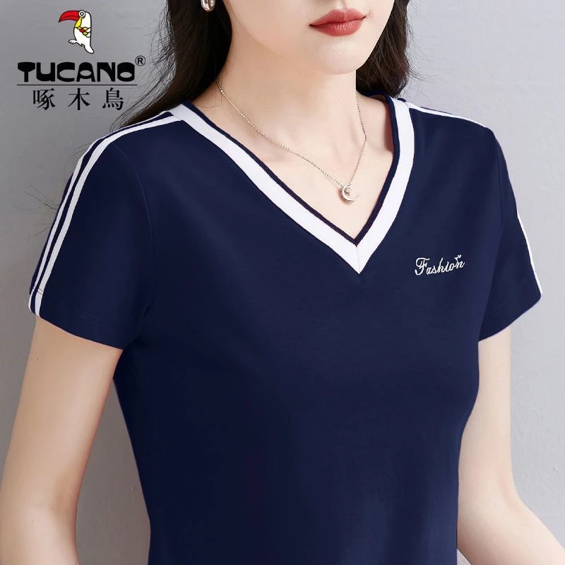 啄木鸟正品2023年夏季新款V领修身短袖t恤女时尚百搭显瘦印花上衣