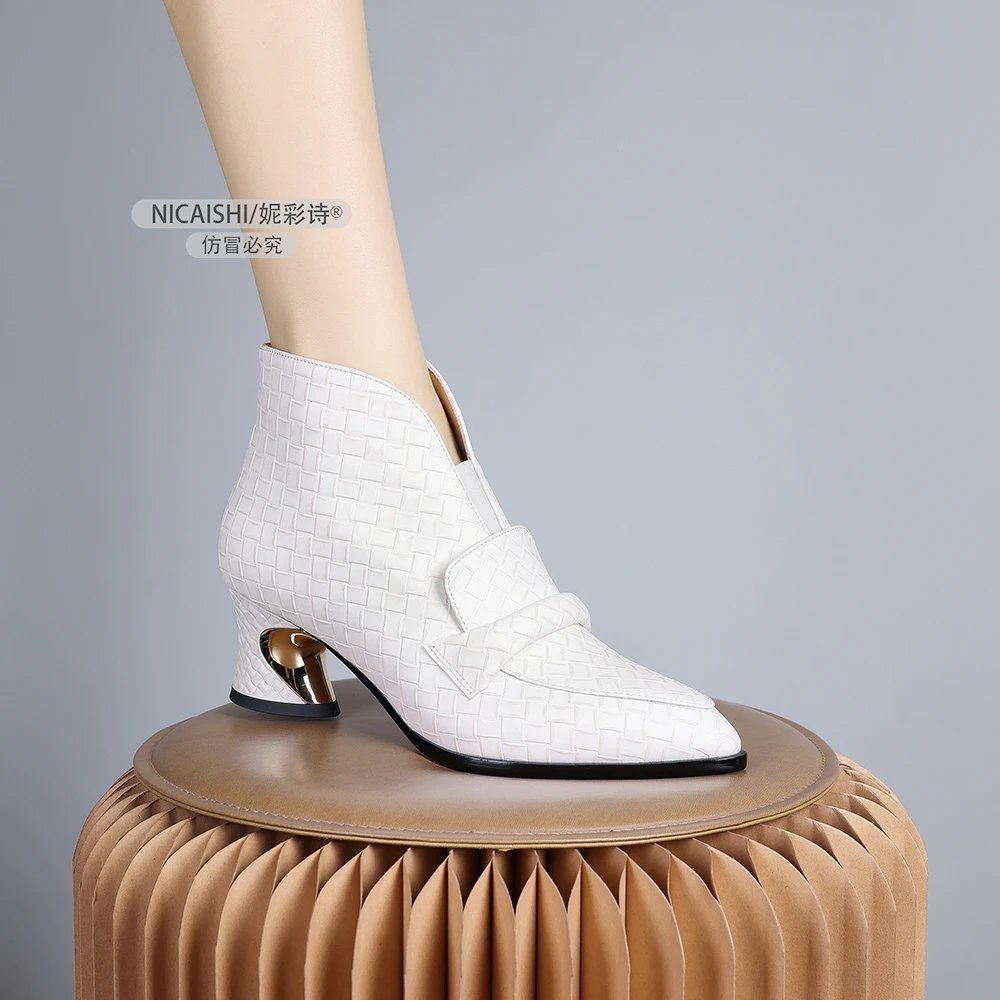 2024年新款欧美小众气质配裙子及裸靴短靴百搭短靴女舒适加绒0657