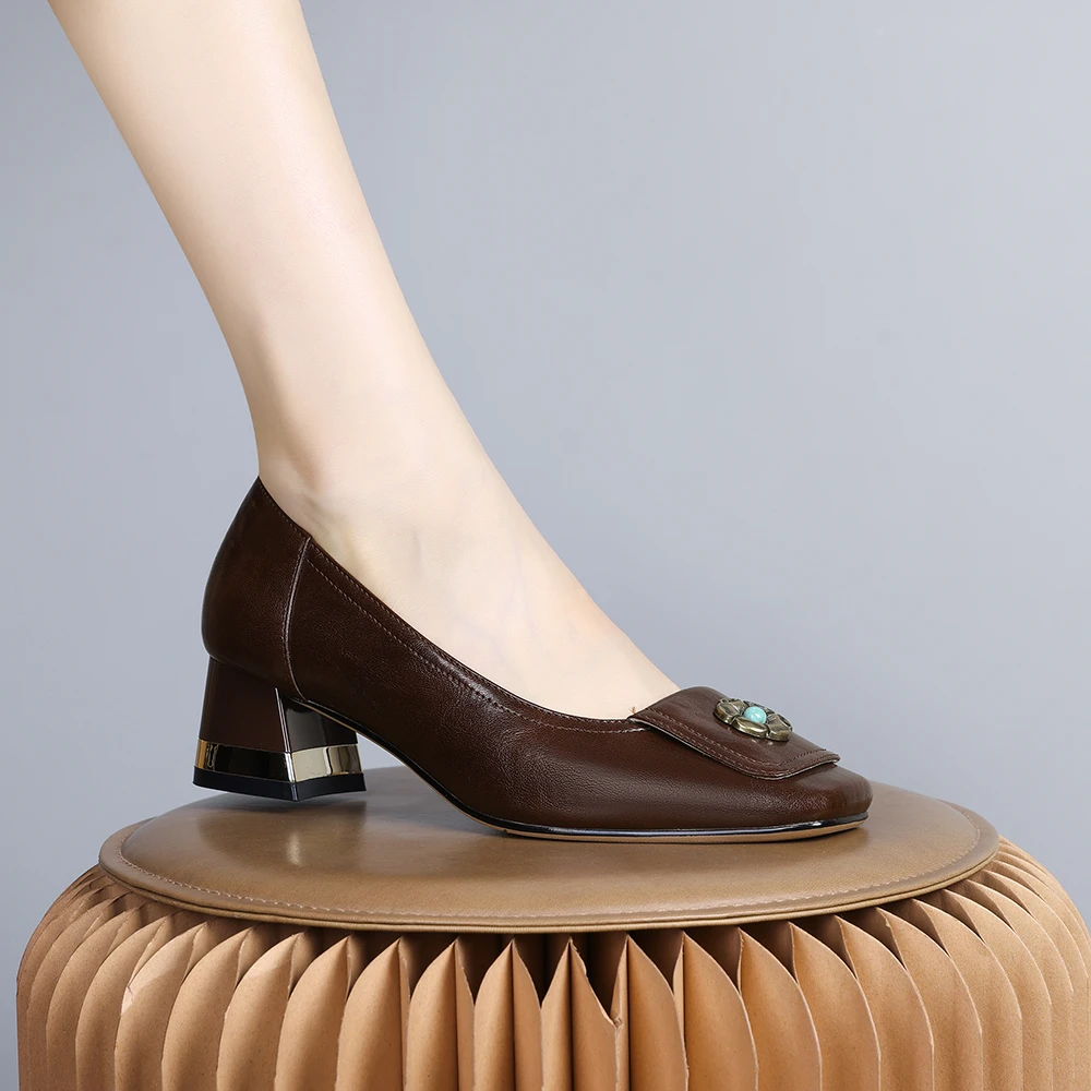 2024年新款欧美软皮不磨脚单鞋女百搭舒适不累脚女鞋低跟粗跟0111