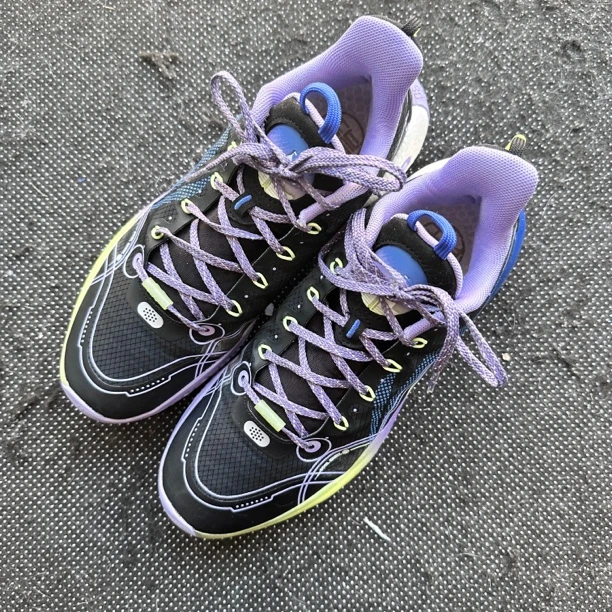 李宁 驭帅14 42码 二手正品篮球鞋 实拍如图