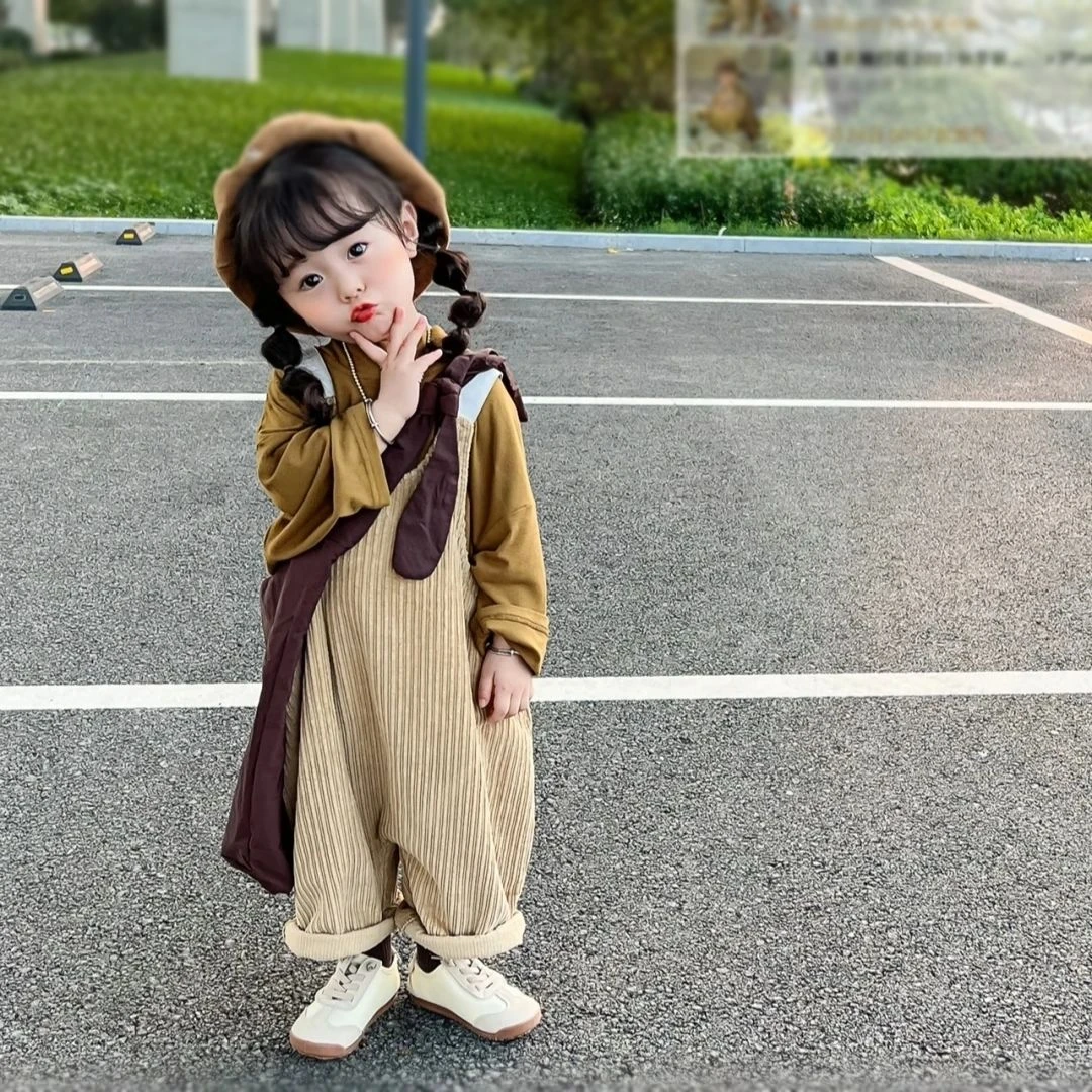 女童秋季背带裤套装2023新款学院风打底衫T恤洋气宽松吊带裤韩版