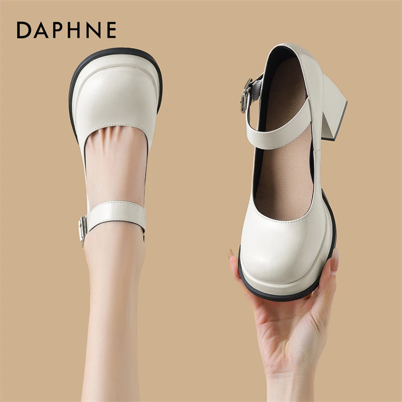 达芙妮高跟玛丽珍女鞋2025秋季爆款粗跟白色单鞋法式百搭浅口跟鞋