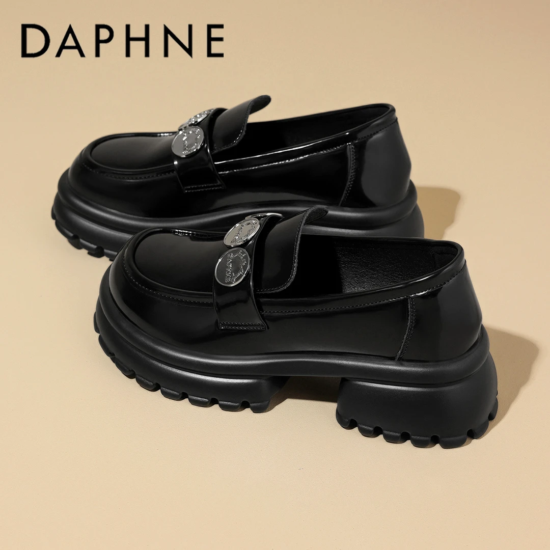 达芙妮百搭真皮厚底增高乐福鞋女春秋季新款英伦一脚蹬时尚小皮鞋