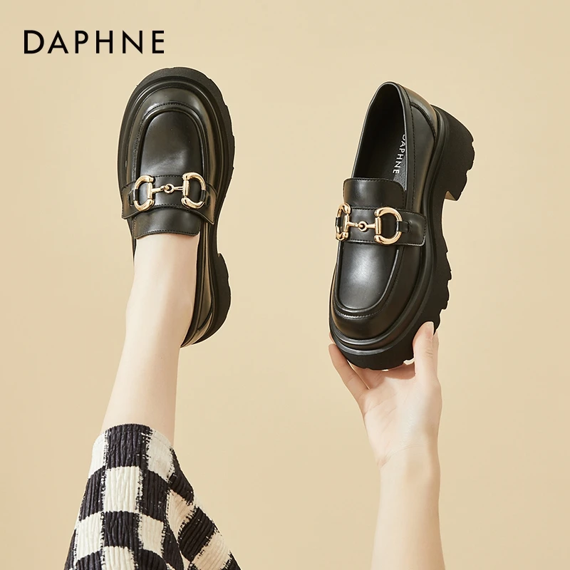 达芙妮小皮鞋女英伦风2025新款增高单鞋小个子百搭真皮高跟乐福鞋