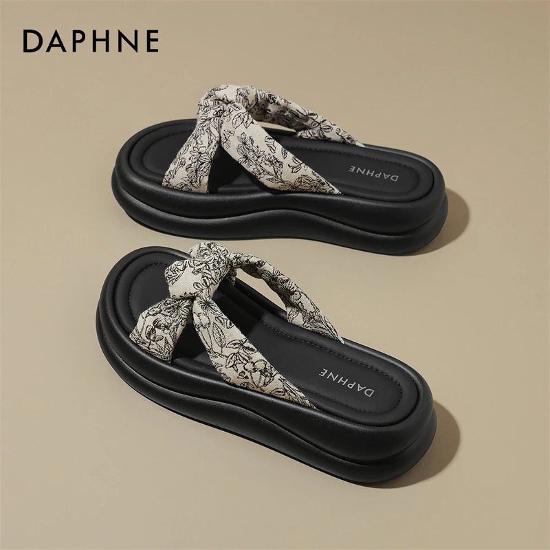 达芙妮2025秋季爆款舒适时尚百搭外穿鞋秋季厚底潮流爆款休闲女拖