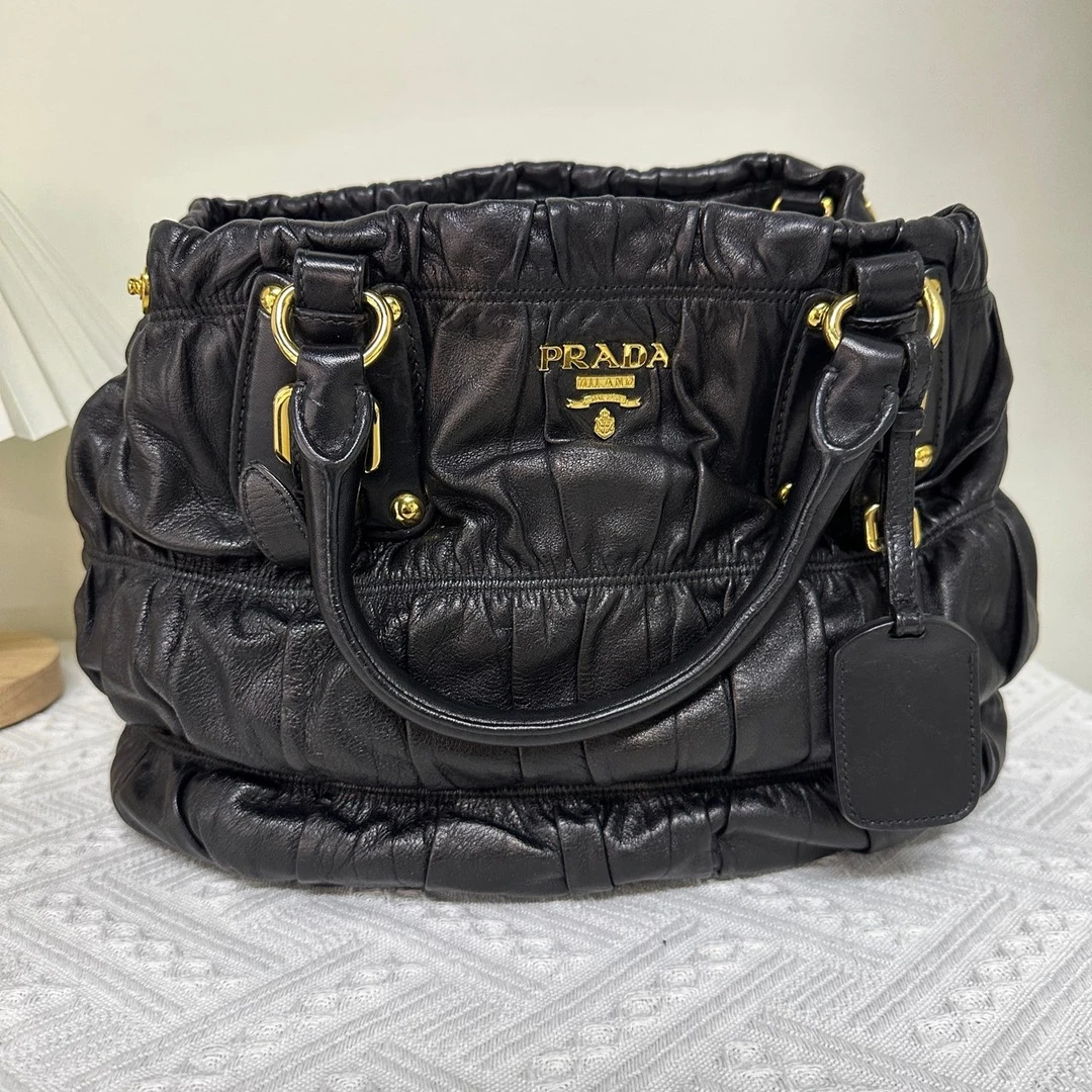 95新 Prada/普拉达 普拉达黑色手提单肩包