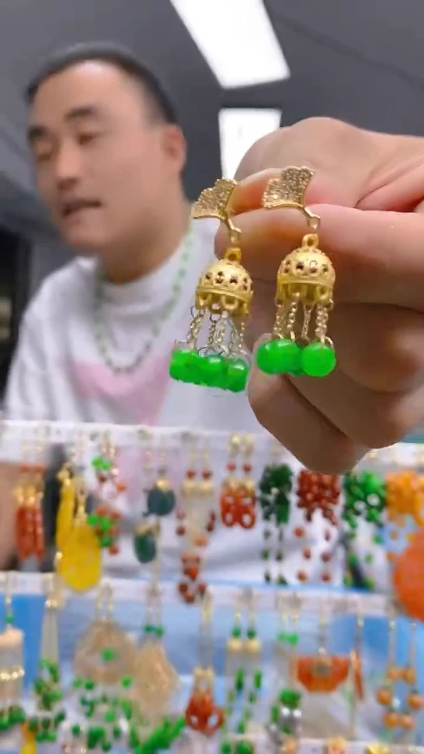 【闪购商品】翡翠耳饰合金0335翡翠耳钉