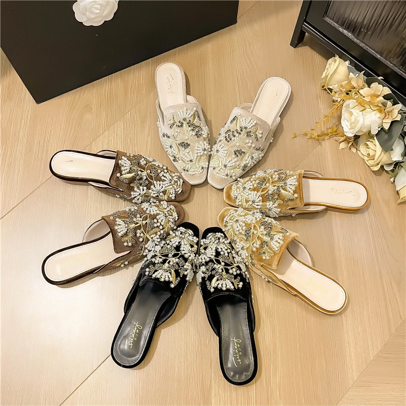 99-1新中式国风包头刺绣珍珠半拖鞋女夏季外穿丝绒方头平底穆勒鞋