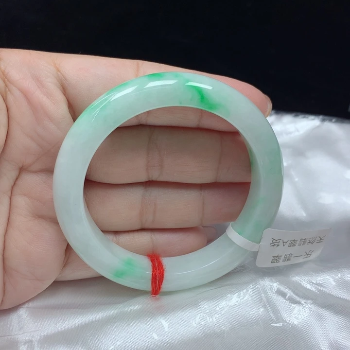 翡翠手镯未镶嵌正圈54.6