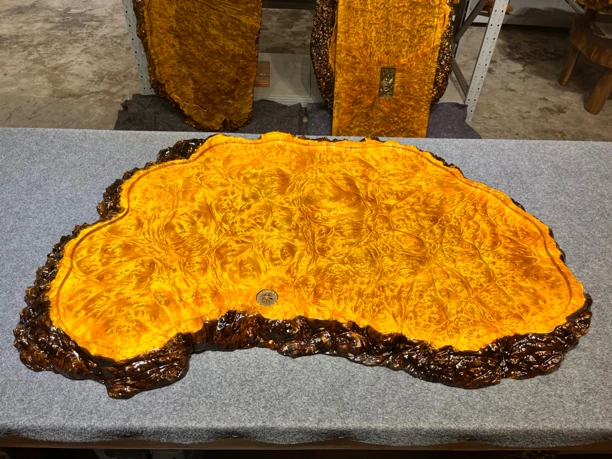 杨昆根雕经营部86986