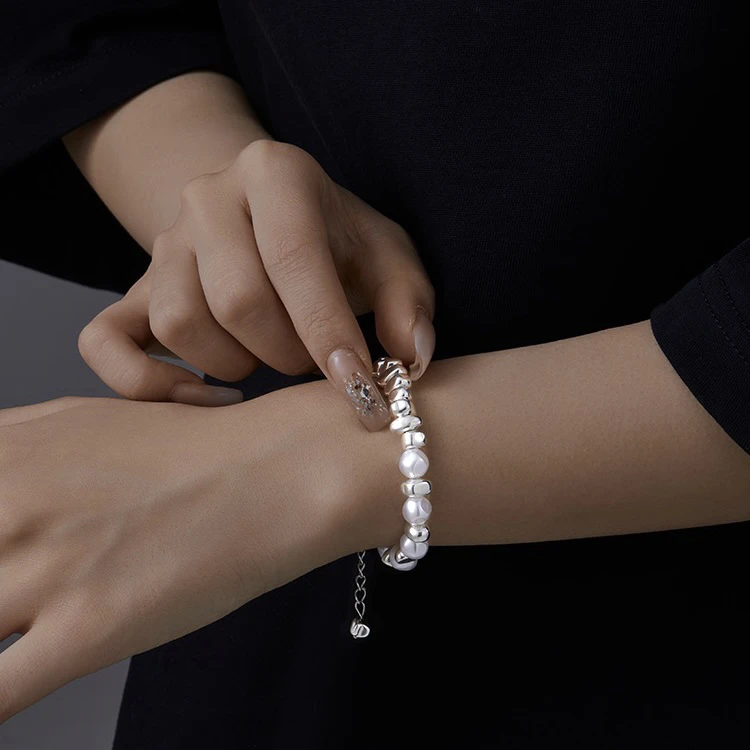 1120轻奢拼接时尚个性手链