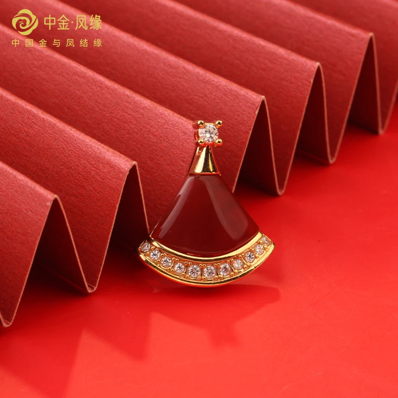 18K金红玛瑙裙子吊坠单坠子不含链