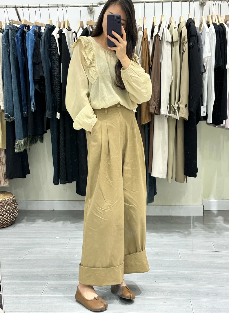 韩系复古高腰翻边阔腿裤子女2023早秋新小众高级感大喇叭阔腿裙裤