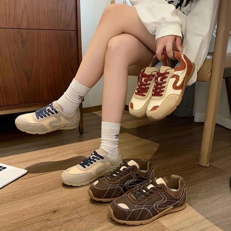 2024秋季新款 时尚德训鞋潮流防滑休闲鞋平底女鞋休闲鞋  GC88653