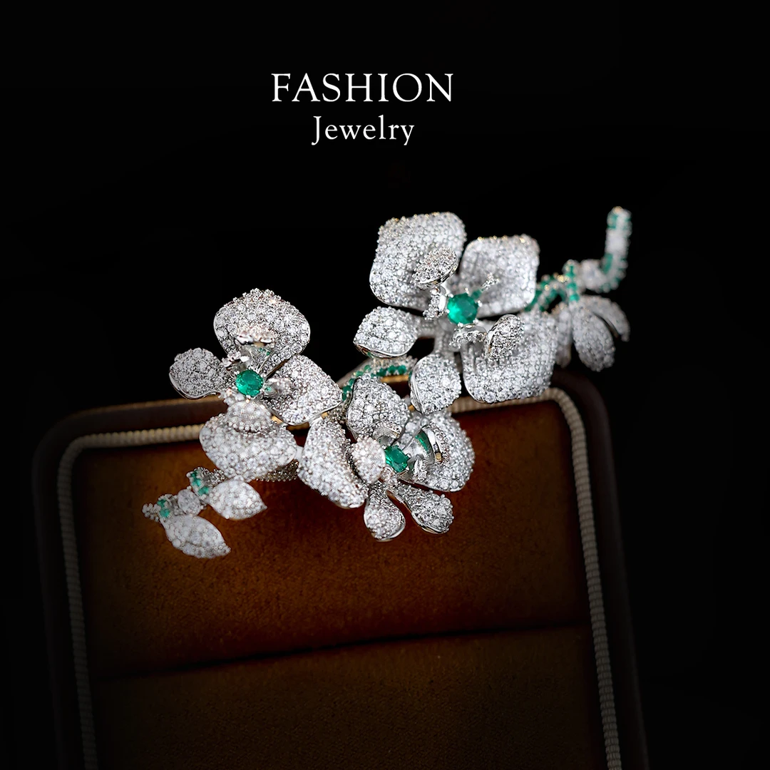 铜合金合成锆石胸针 高档重工花朵胸针女士高级胸花 XZ1216
