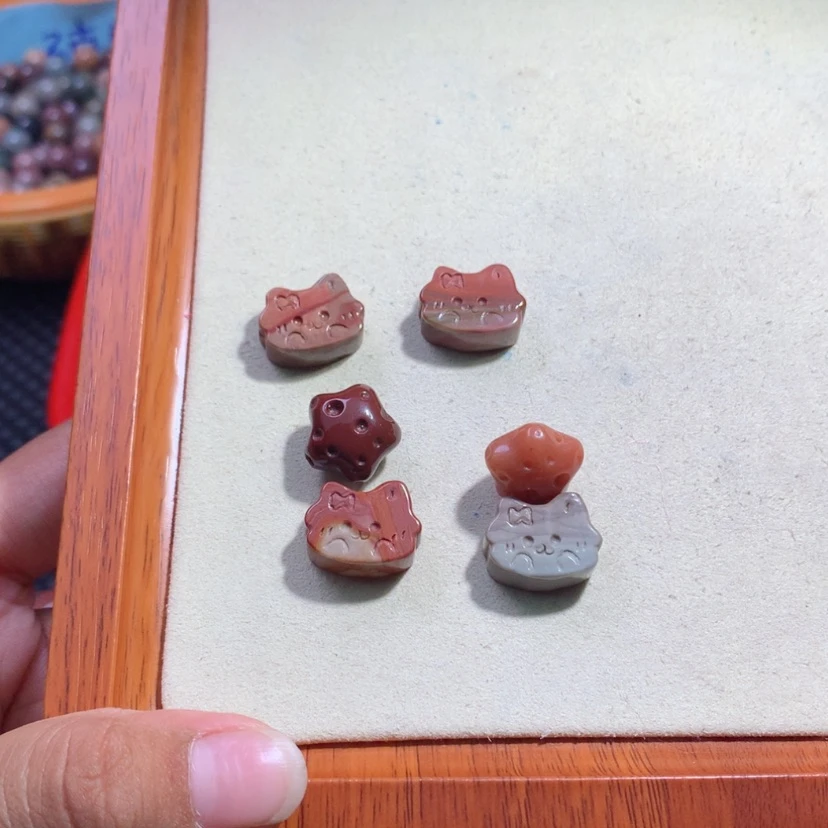【闪购商品】石英质玉手链合金唯*