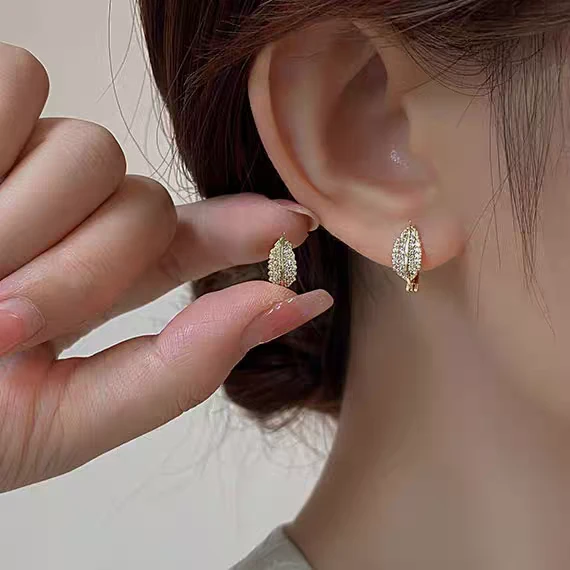 铜合金耳饰 小巧精致树叶微镶耳环女小众高级气质耳饰耳夹无耳洞