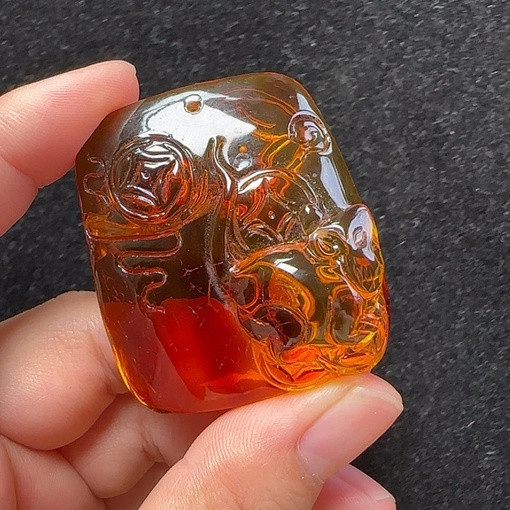 琥珀珠宝奇石未镶嵌23.43