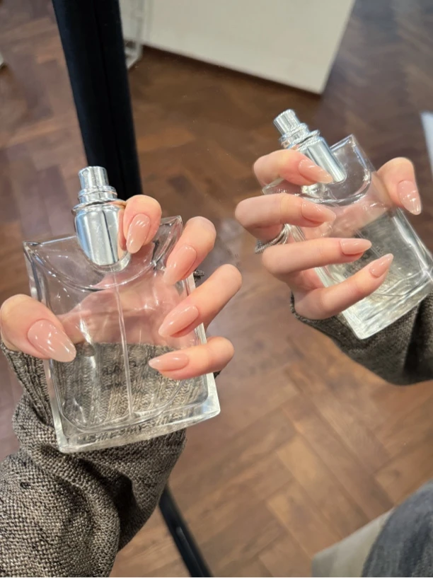 8031嬛嬛同款纯欲裸色简约百搭美甲纯手工穿戴甲杏仁甲可重复佩戴