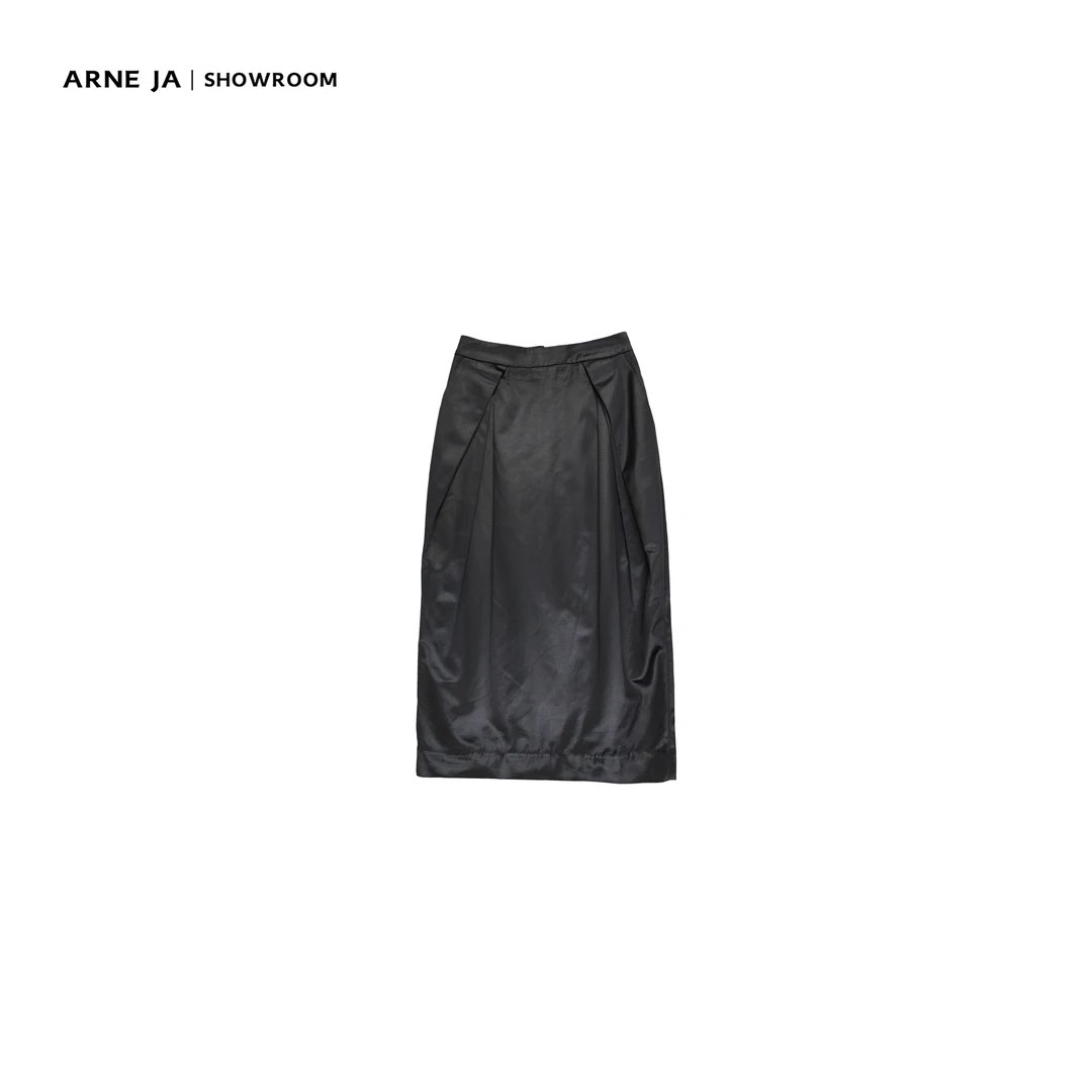 ARNE JA｜“缪斯女士”设计感褶皱缎面皮感花苞半身裙