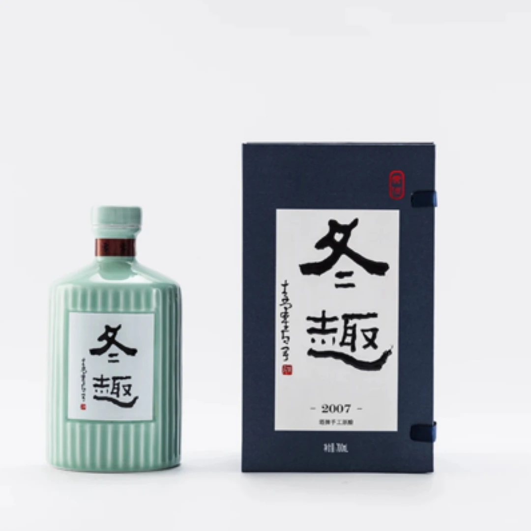 冬趣2007单一年份绍兴手工珍藏冬酿黄酒700  ml半干型花雕酒