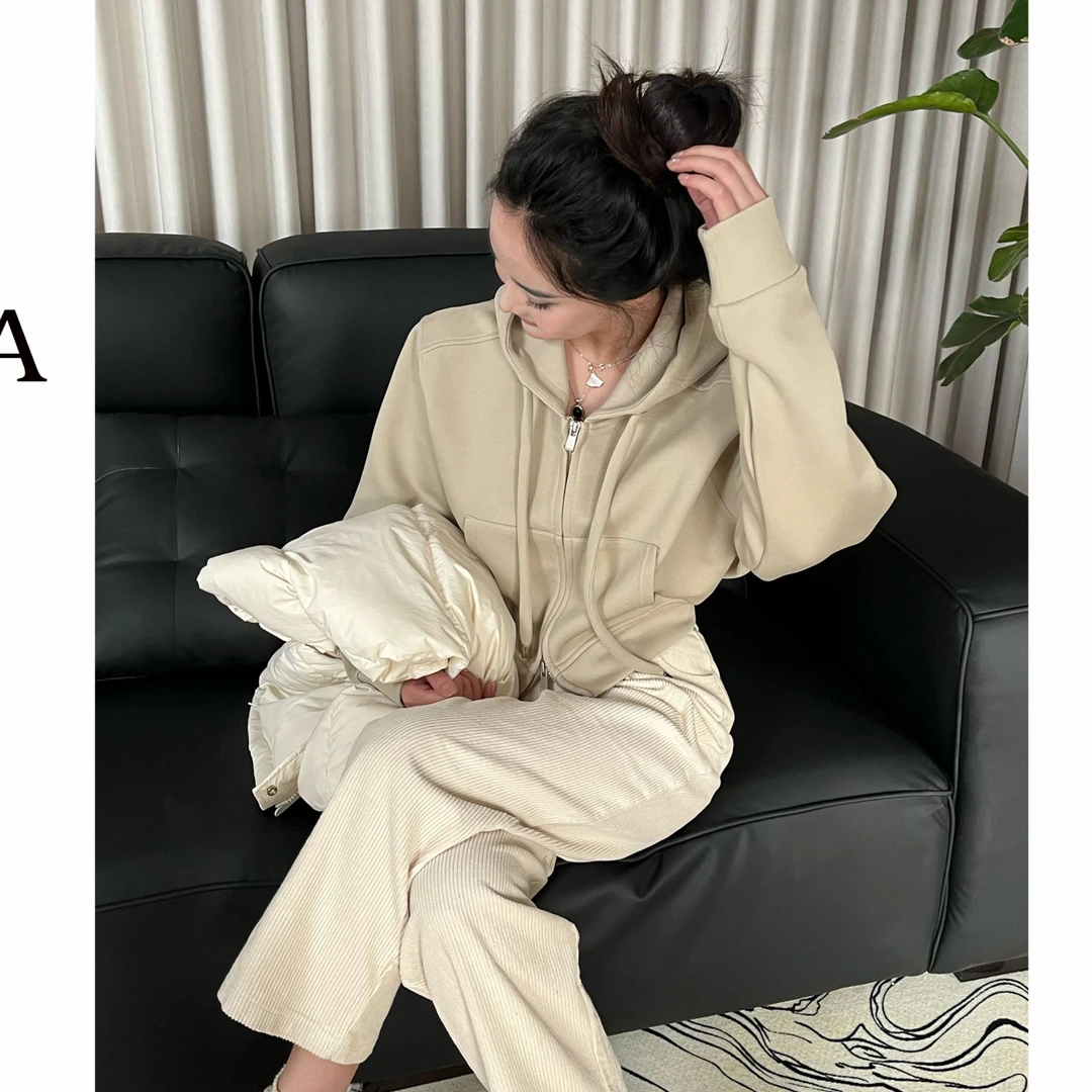 【初冬印象】2023新款休闲设计慵懒短款时尚气质纯色连帽卫衣