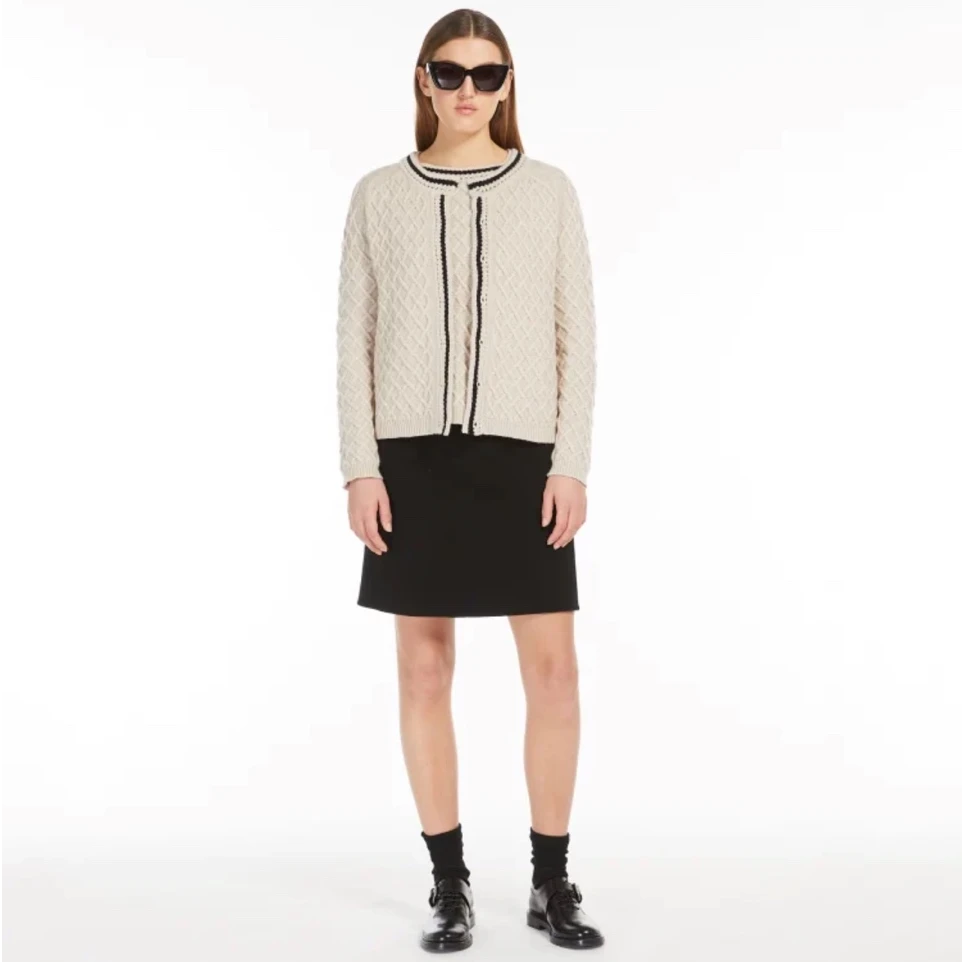 99新 MaxMara 小花6娜 黑色包臀针织半身裙