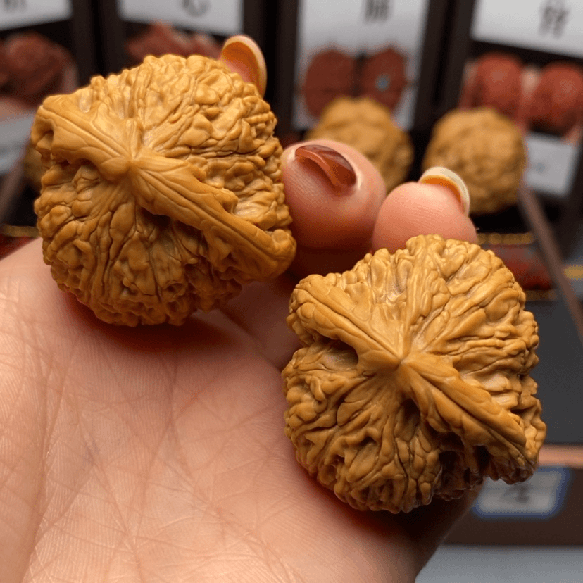 【闪购商品】文玩核桃吊坠回****念