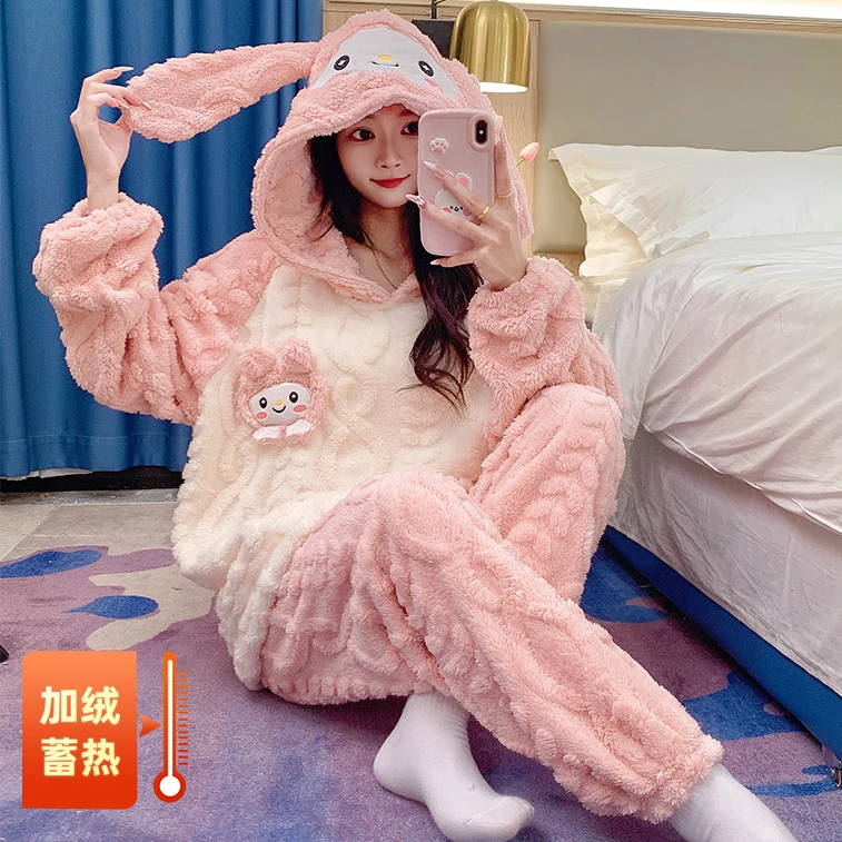 2025秋冬新款法兰绒甜美可爱毛茸茸连帽保暖学生少女冬天睡衣套装