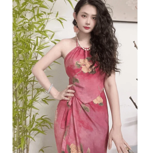 高智淡人 【胭脂花】新中式国风印花带胸棉挂脖肚兜上衣+一片裙套装