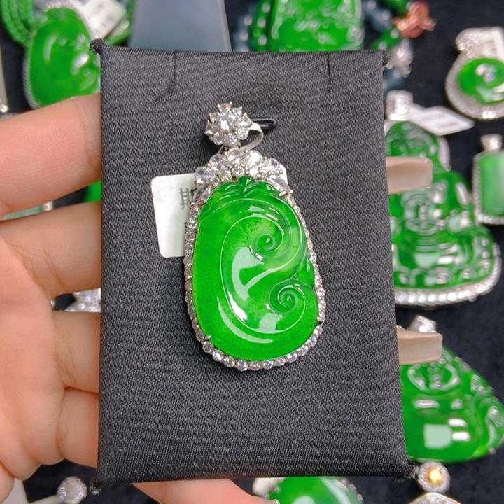 翡翠吊坠(不含链)未镶嵌