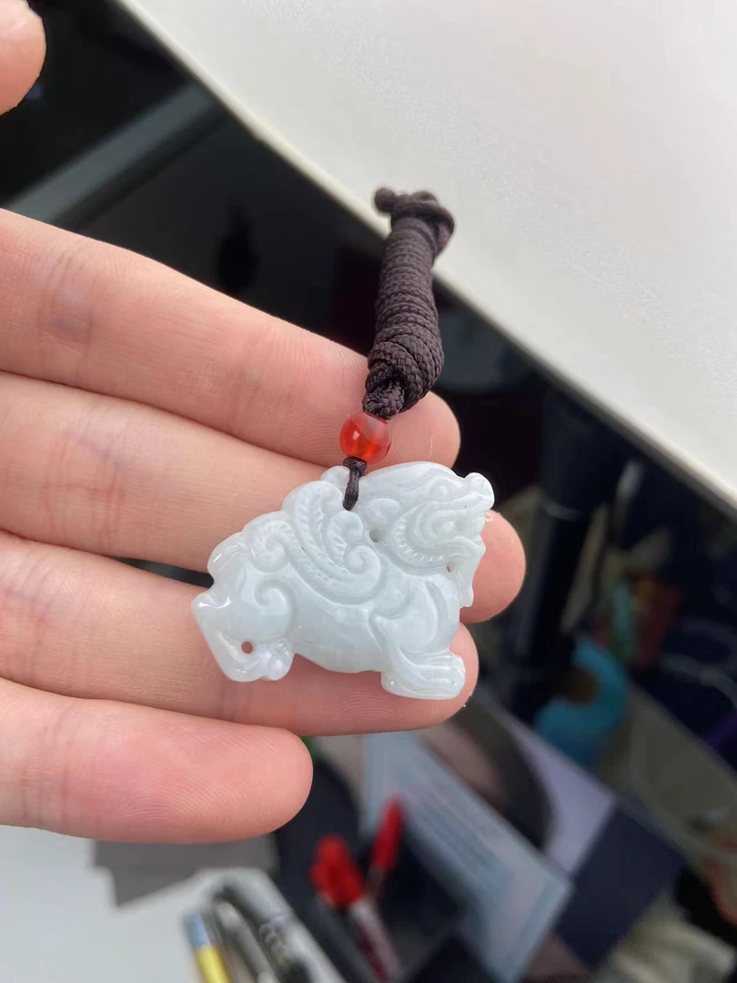 天然A货翡翠白色精美龙凤呈祥