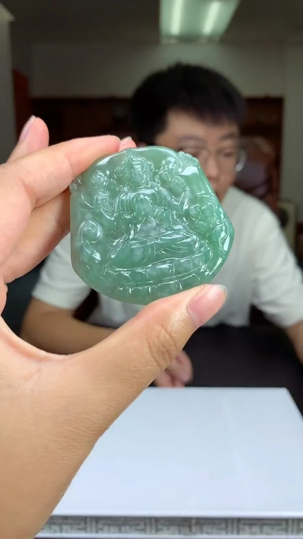 【闪购商品】定制翡翠未镶嵌挂件多样性发货（拍一发一）