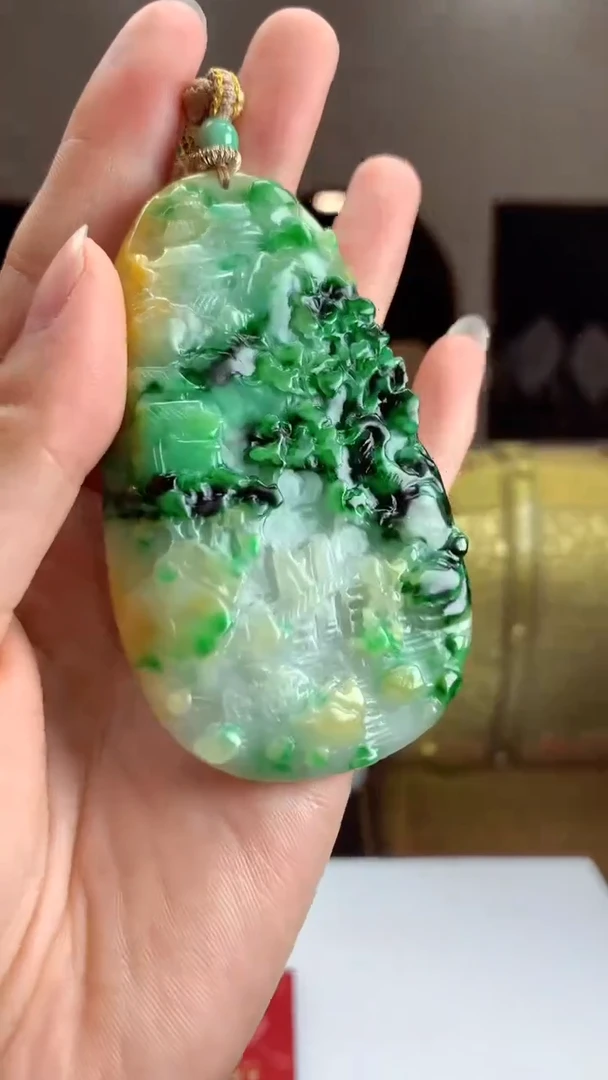 【闪购商品】定制翡翠未镶嵌挂件多样性发货（拍一发一）