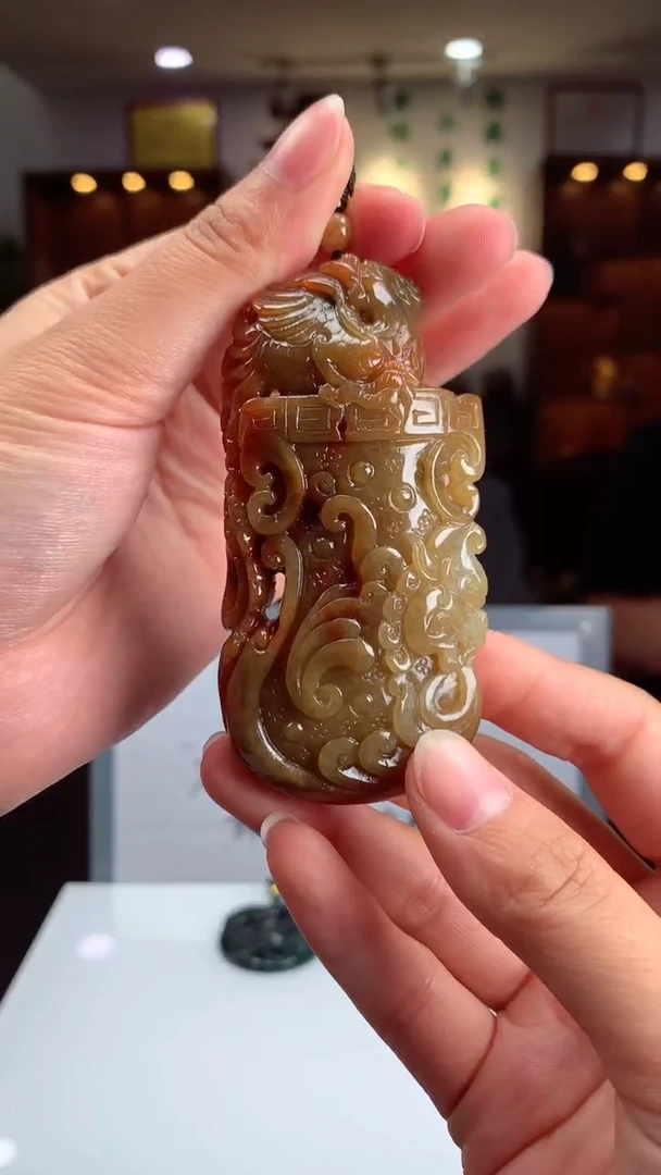 【闪购商品】定制翡翠未镶嵌挂件多样性发货（拍一发一）