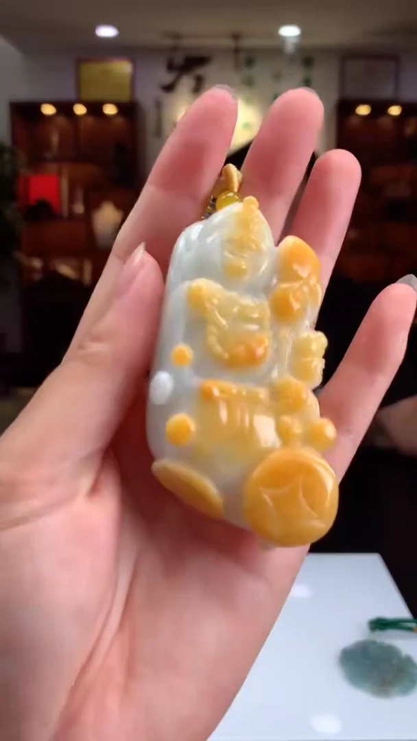 【闪购商品】定制翡翠未镶嵌天然A货翡翠挂件（拍一发一）