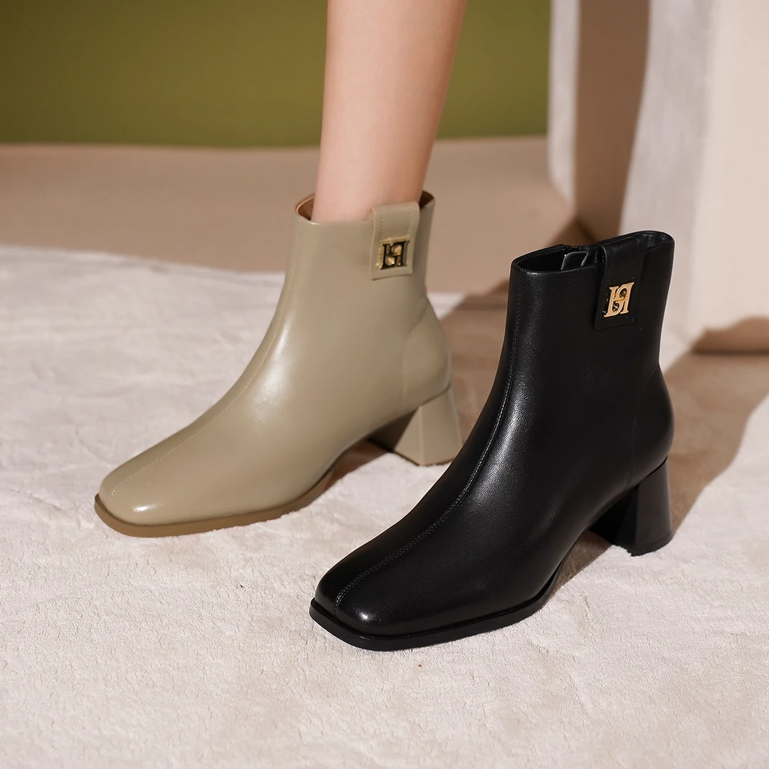 秋冬时尚气质方头粗跟侧拉链时装靴通勤百搭短靴女HA232501