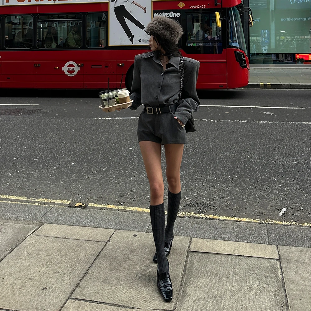 纯欲辣妹穿搭气质POLO领长袖上衣女2024秋季高腰显瘦休闲短裤套装