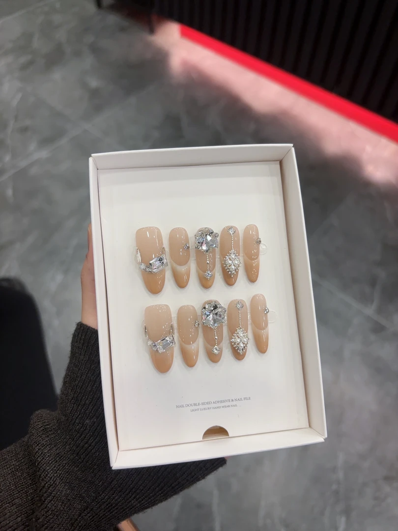 新款手工穿戴美甲显白纯欲风裸色穿戴甲012