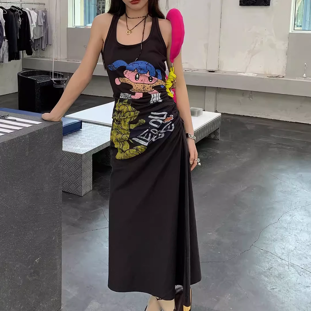 【宝藏衣橱上新】瘦瘦纸片人慵懒腰部褶皱卡通印花休闲背心连衣裙