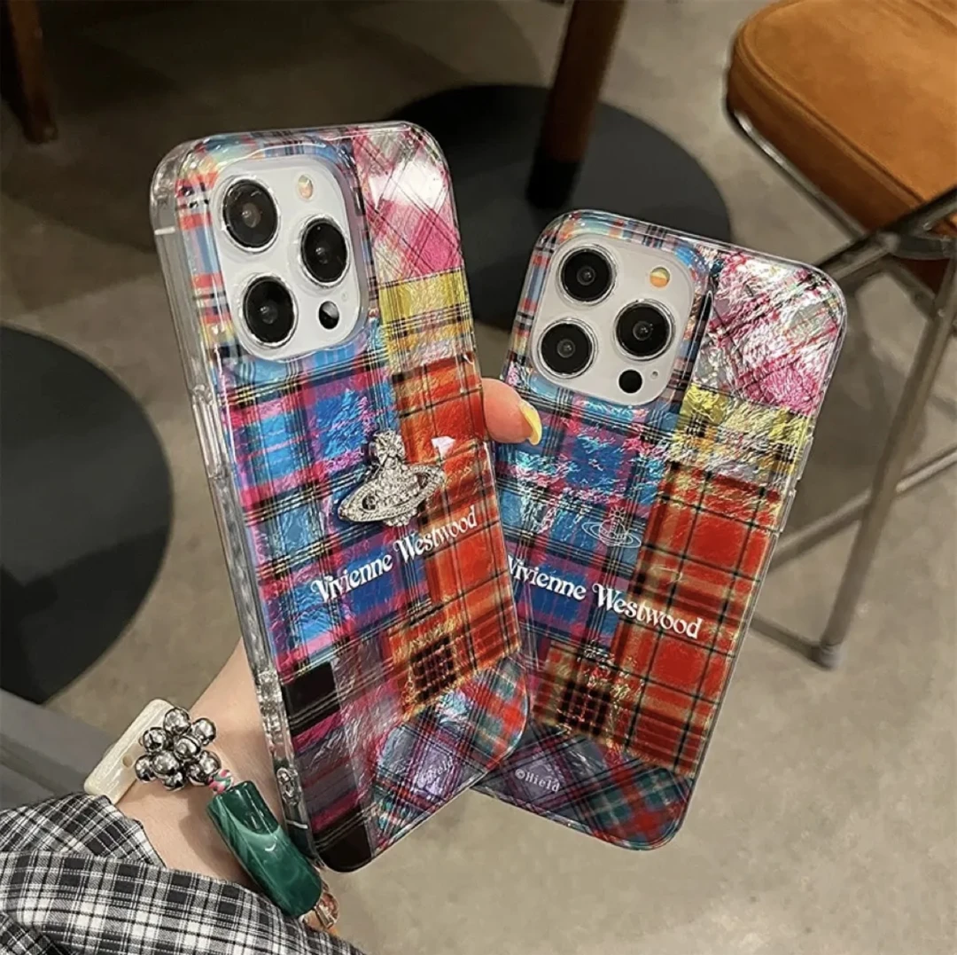 复古拼接格纹西太后适用苹果15promax 艺术水彩手机壳14pro11日韩